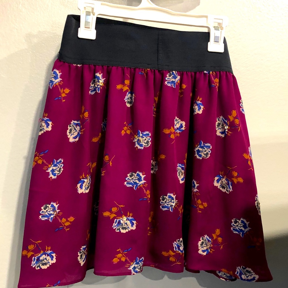 FLORAL MINI SKIRT